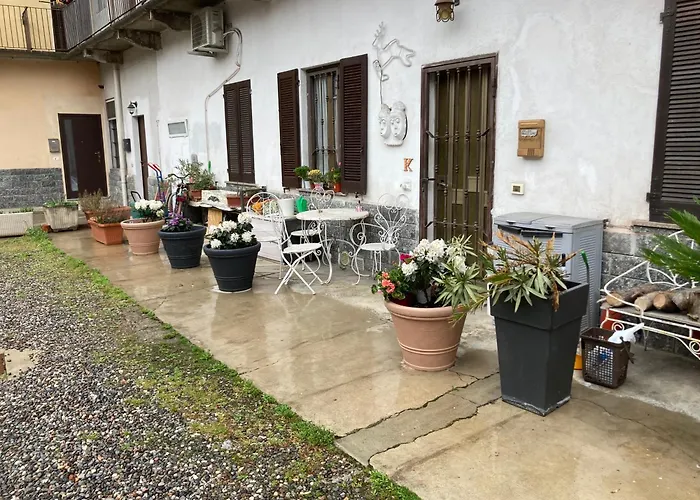 Room Saronno + B&B